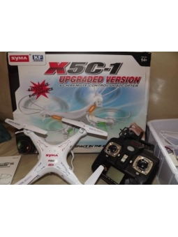 2,4GHZ RC Quadrocopter Syma X5C-1 Upgraded Version mit Camera.